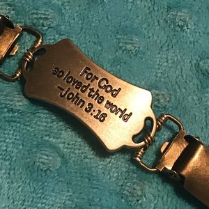 Bible religious gift Christian Cinch Clip Sweater